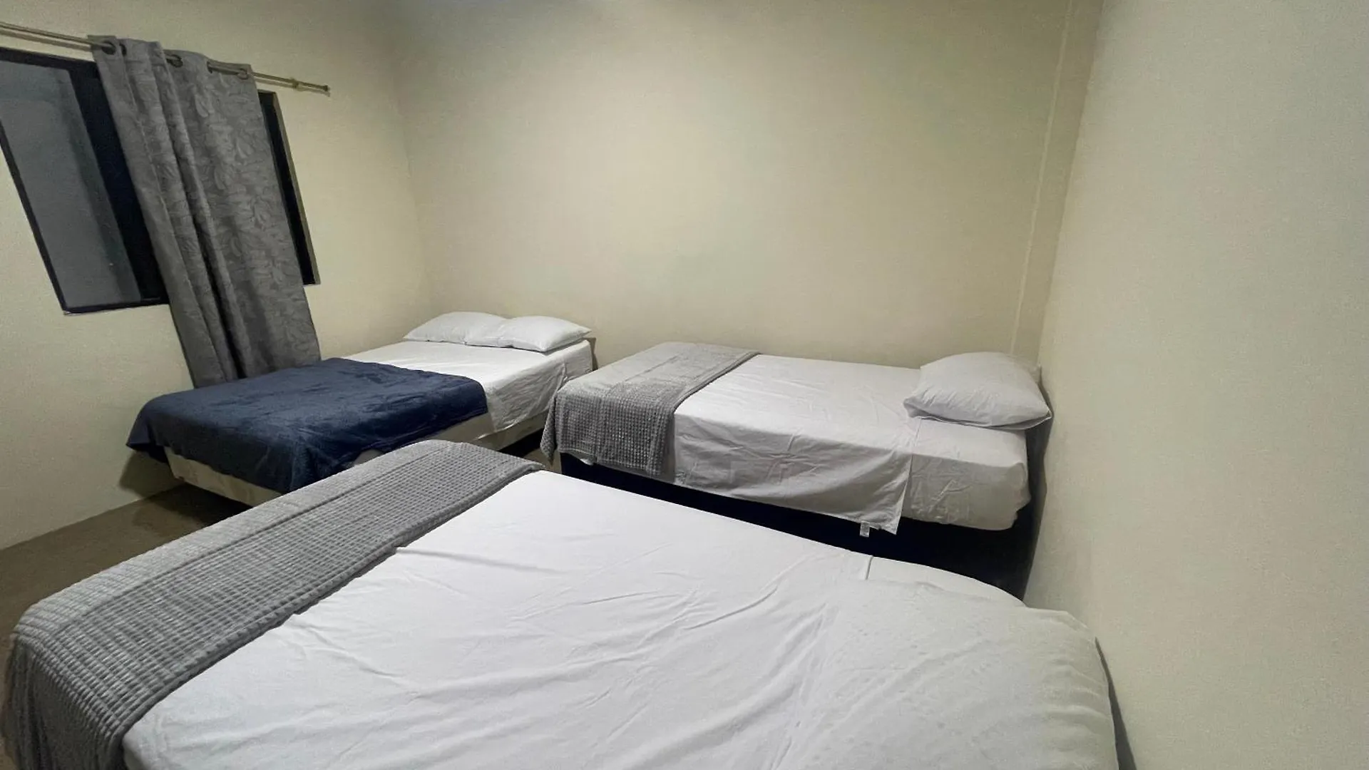 Homestay Kicker House Apartment Puerto Baquerizo Moreno Ecuador